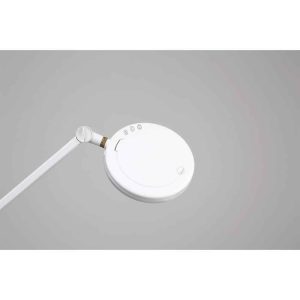 Xanitalia 5D LED Air Touch Loeplamp Tafellamp Tafelloep met 5 dioptrieën. De LED-lamp is uitgerust met een beschermkap en comfortabele aanraaktoetsen waardoor het mogelijk is om verschillende soorten licht, warm of koud en helderheid te selecteren. De lampkop kan 360° draaien. Inclusief klem. 12 watt LED VERGROOTGLAS 5 DIOPTRIE AIR TOUCH: 5-dioptrie lens LED lamp met warm en koud licht (3.000k – 6.000k) "Touch" aanpassing en aan / uit-toetsen 360° draaibare kop Lensbeschermingshoes Klem inbegrepen Lens diameter: 12,7 cm. 12 Watt 100-240 V – 50/60 Hz Xanitalia 5D LED Air Touch Loeplamp Tafellamp Professionele LED Vergrootglas Lamp Loeplamp Tafellamp